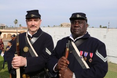 Michael-Lance-and-Stevenson-Holmes-with-muskets